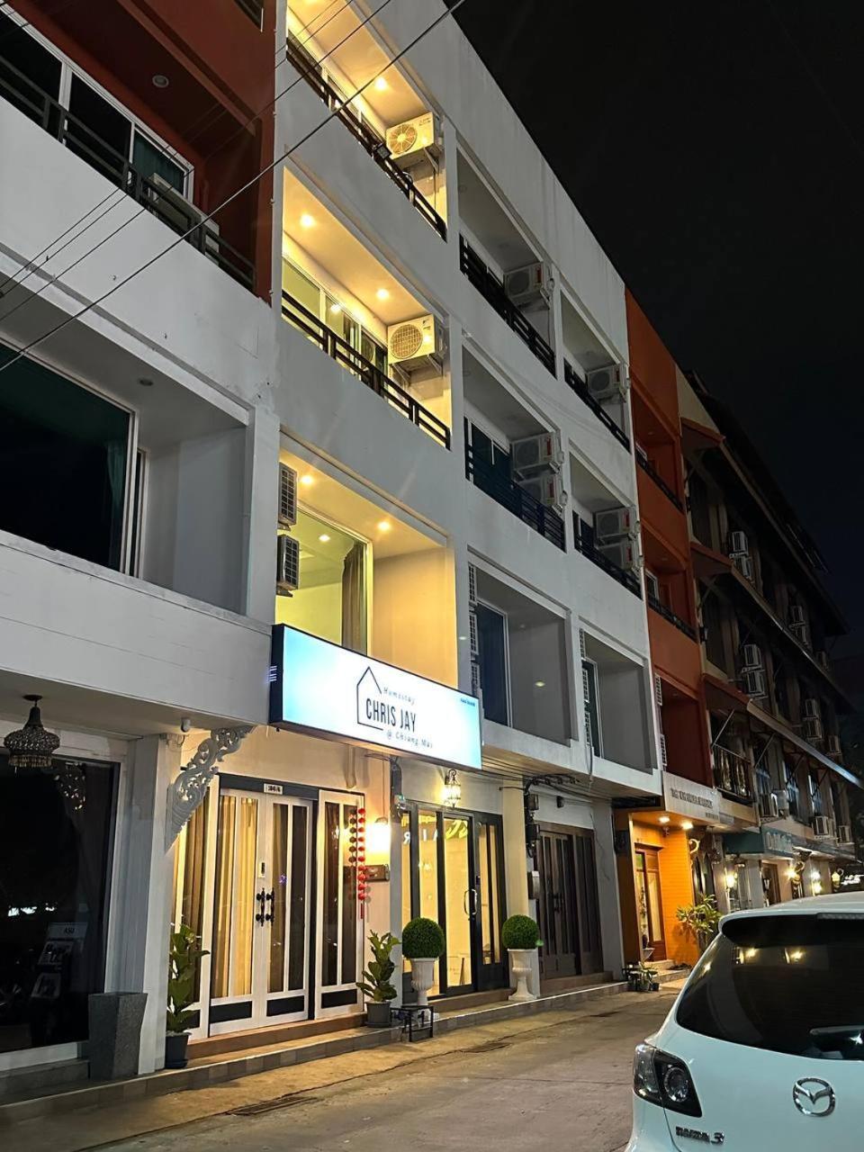 Chris Jay @ Cnx Apartment Chiang Mai Exterior photo
